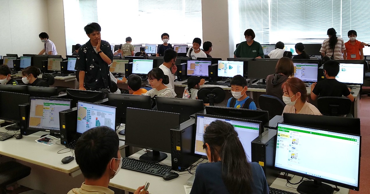 【公開講座】中学生のためのプログラミング体験講座を実施しました。