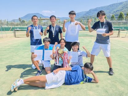 【硬式テニス部】第62回四国高専大会 男子団体優勝、男子シングルス＆ダブルス準優勝、女子シングルス＆ダブルス優勝