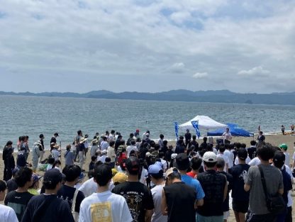 本校学生及び教職員が『リフレッシュ瀬戸内』清掃活動に参加