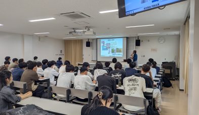 応用物理学会 半導体分野将来基金による出前講義を開催